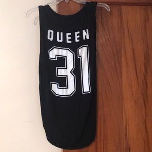 Queen Tank Top